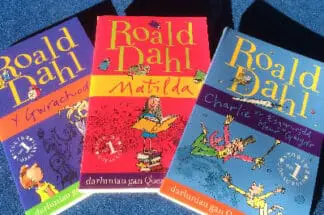 Pecyn Roald Dahl 4 (Matilda/Y Gwrachod/Charlie a’r Esgynnydd Mawr Gwydr)